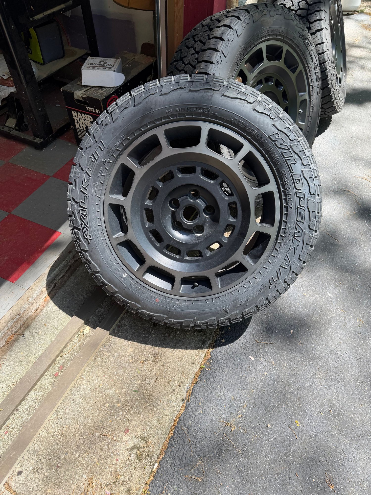 Wheels and Tires/Axles - OCTA wheels and Falkens - Used - 2020 to 2026 Land Rover Defender - Mount Sinai, NY 11766, United States