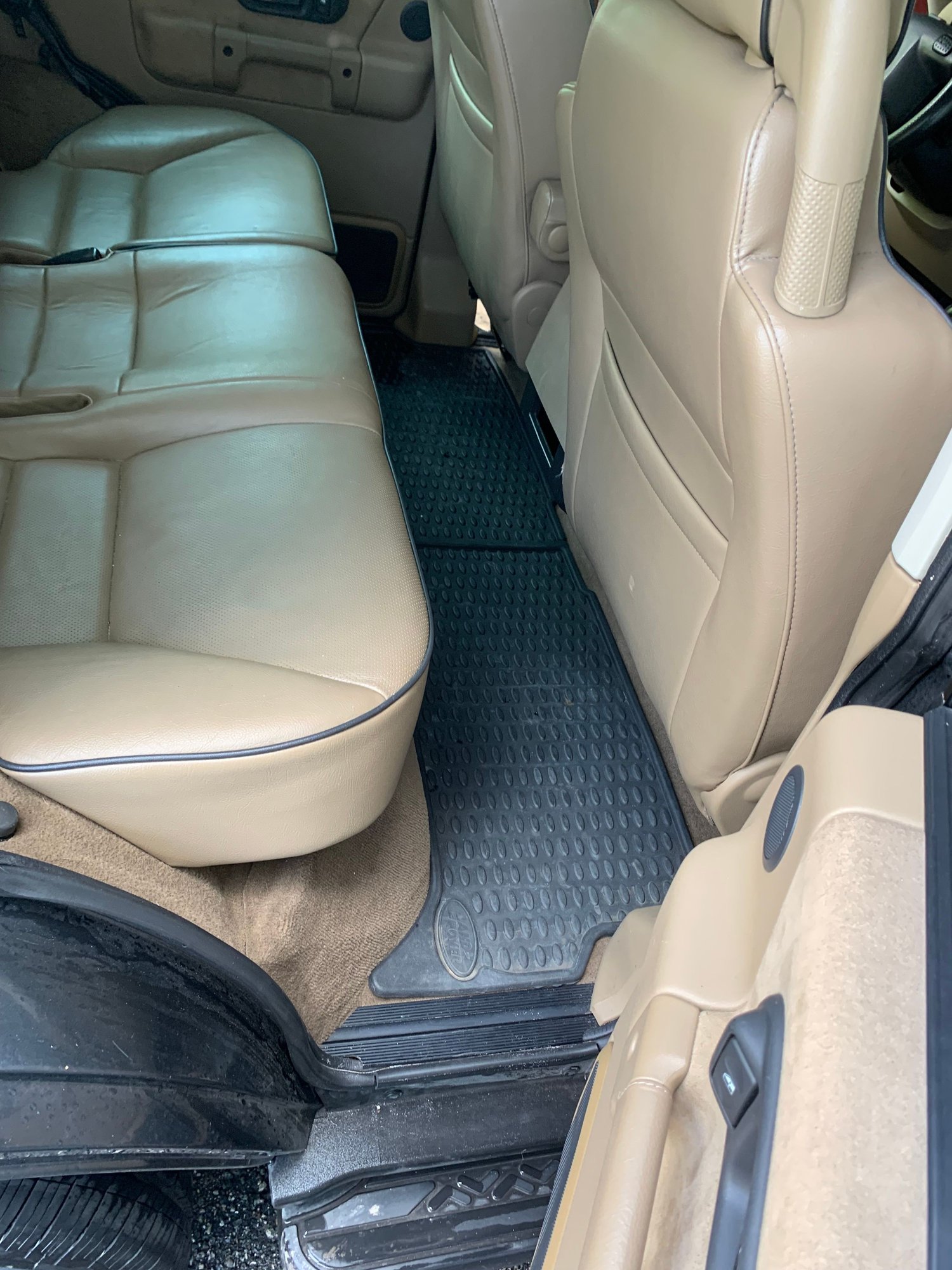 2000 Land Rover Discovery - 2000 Discovery II - Used - VIN SALTY1240YA27379 - 166,327 Miles - 8 cyl - AWD - Automatic - SUV - Gray - St Augustine, FL 32084, United States