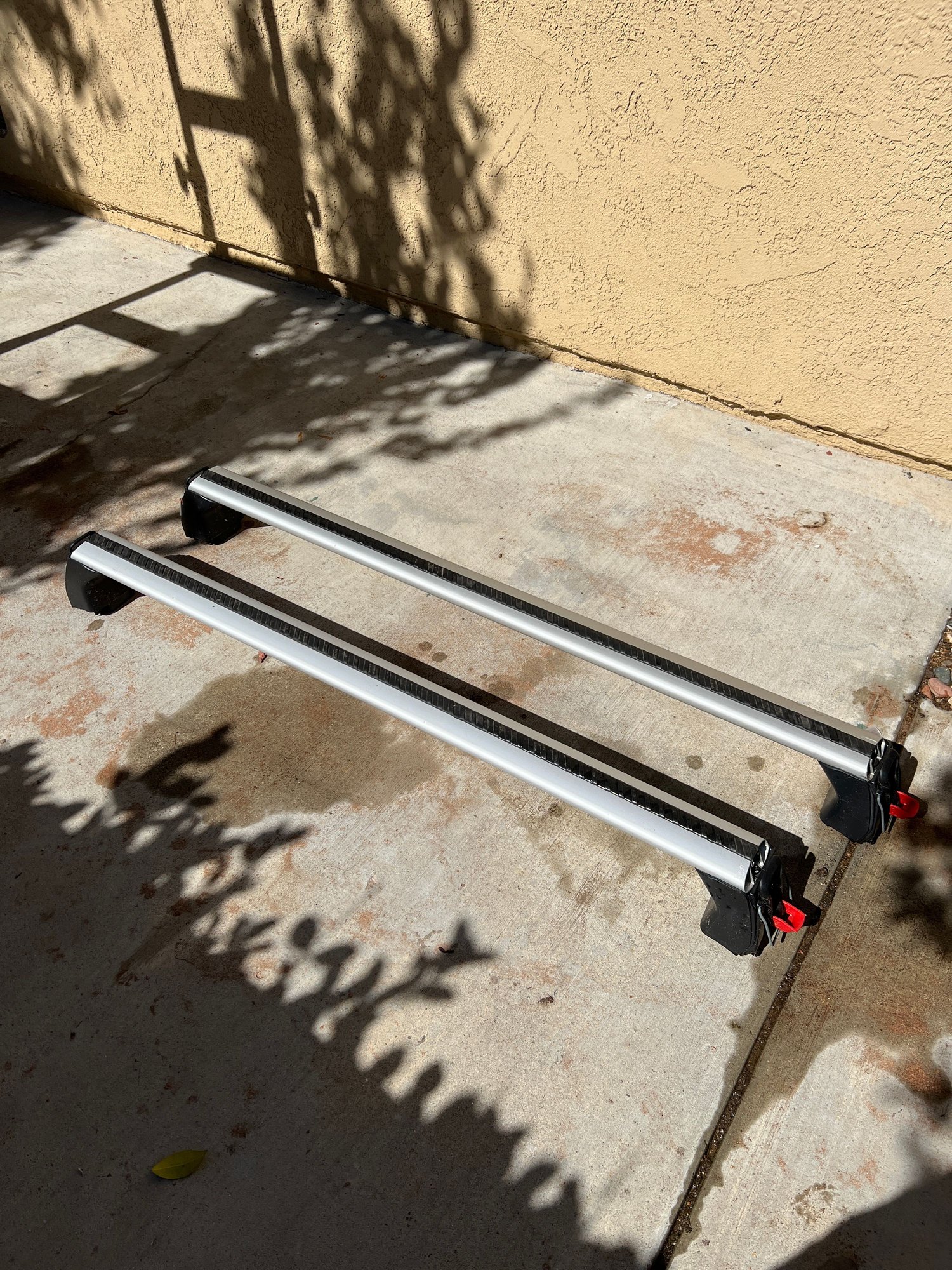 Accessories - OEM Crossbars for Discovery 5 - Used - 2017 to 2023 Land Rover Discovery - San Dimas, CA 91773, United States