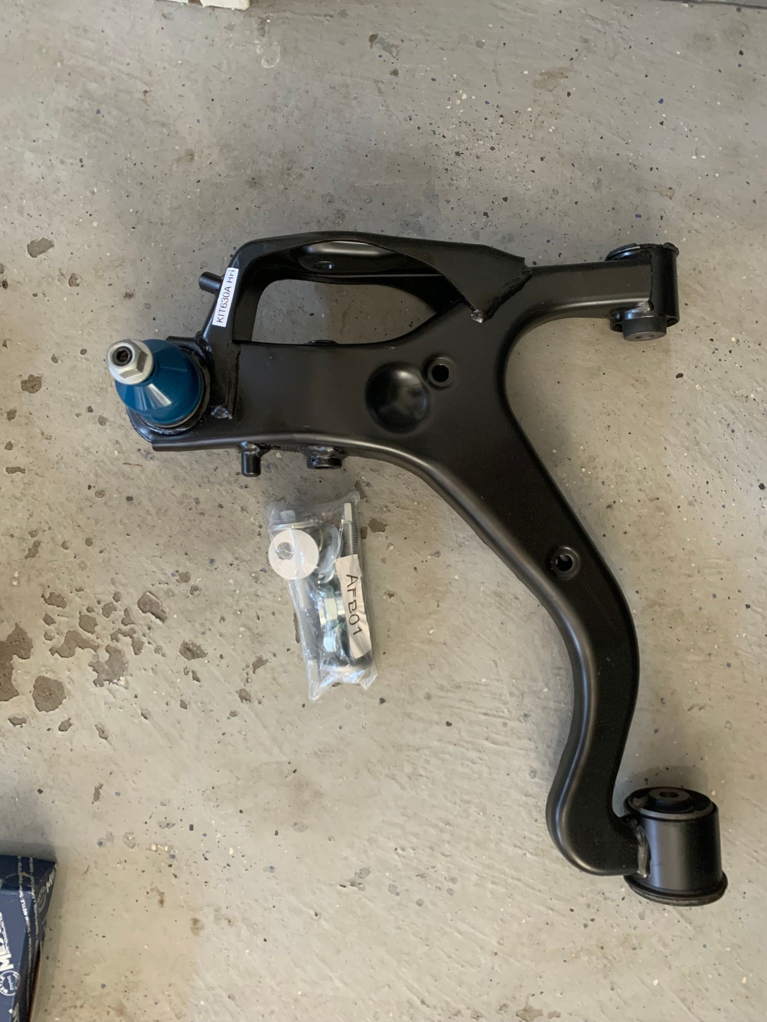 Steering/Suspension - LR 3/4 Meyle HD Lower Arm Kits - New - 0  All Models - Whitby, ON L1M0G7, Canada
