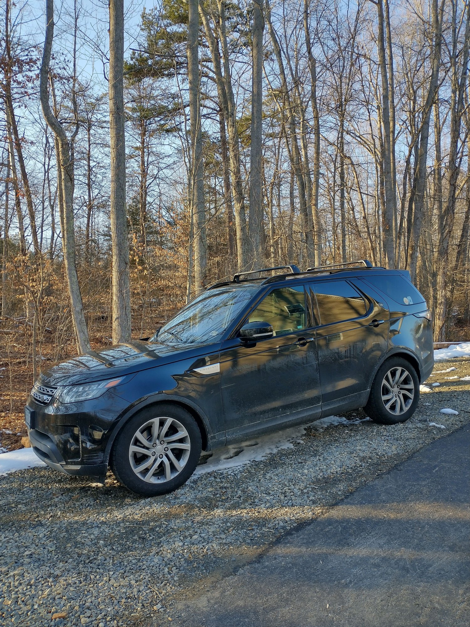 2017 Land Rover Discovery - 2017 Discovery V - Used - VIN SALRRBBK7HA 01051 - 61,000 Miles - 6 cyl - 4WD - SUV - Black - Smith Mountain Lake, VA 24184, United States