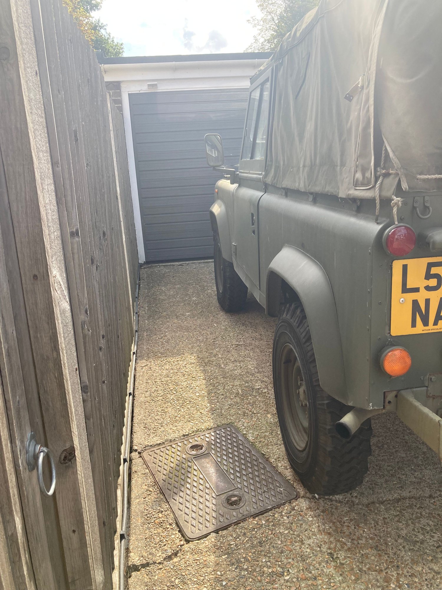 1994 Land Rover Defender 90 - Ex-army Land Rover 90 - Used - VIN SALLDVAC7LA938508 - 25,093 Miles - 4 cyl - 4WD - Manual - Convertible - Other - Ringmer BN85JU, United Kingdom