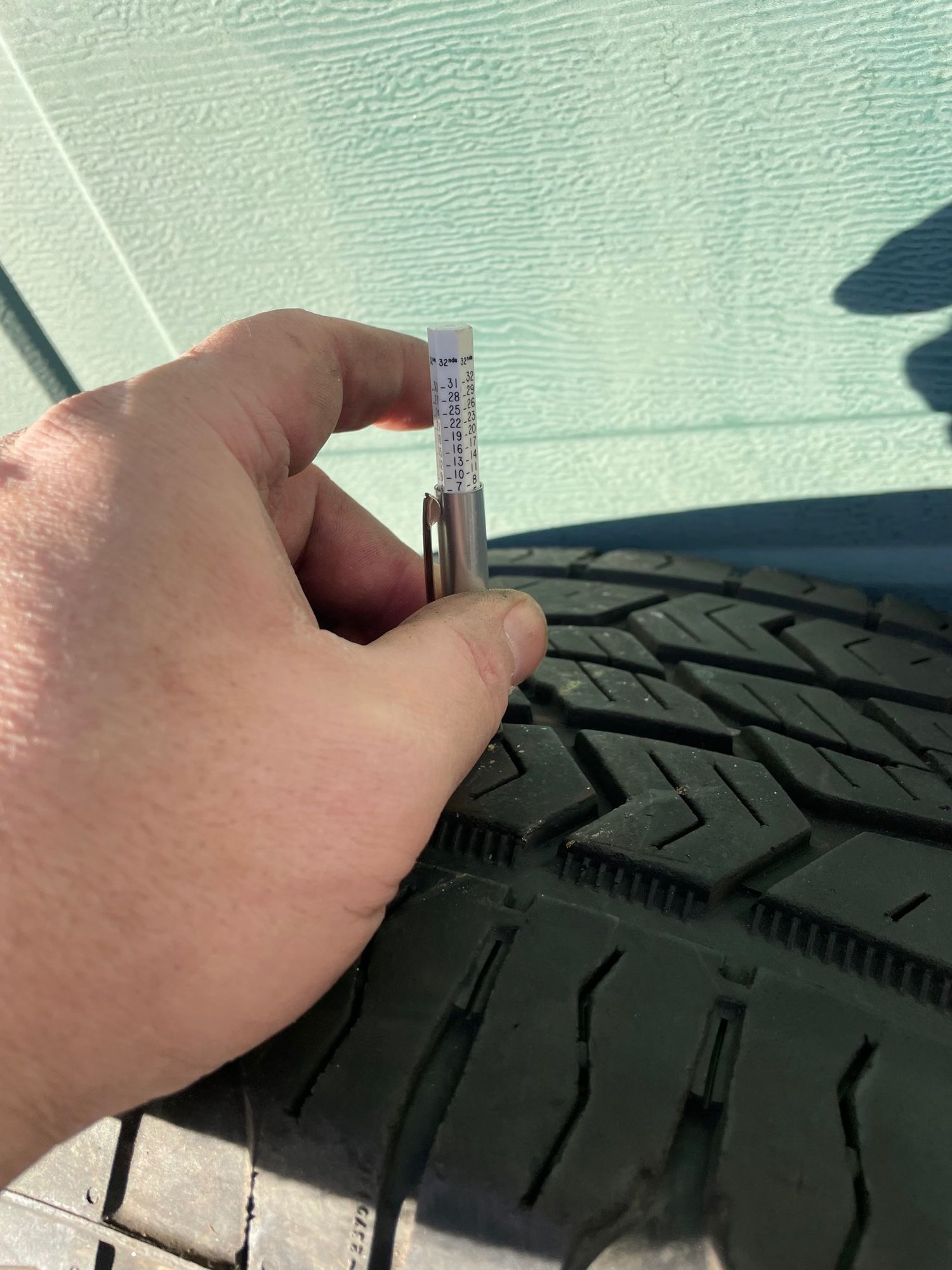 Wheels and Tires/Axles - Land Rover LR3 19' wheels w/Continental Terrain Contact A/T Tires 255/55 R19 - Used - 2005 to 2009 Land Rover LR3 - Reno, NV 89502, United States