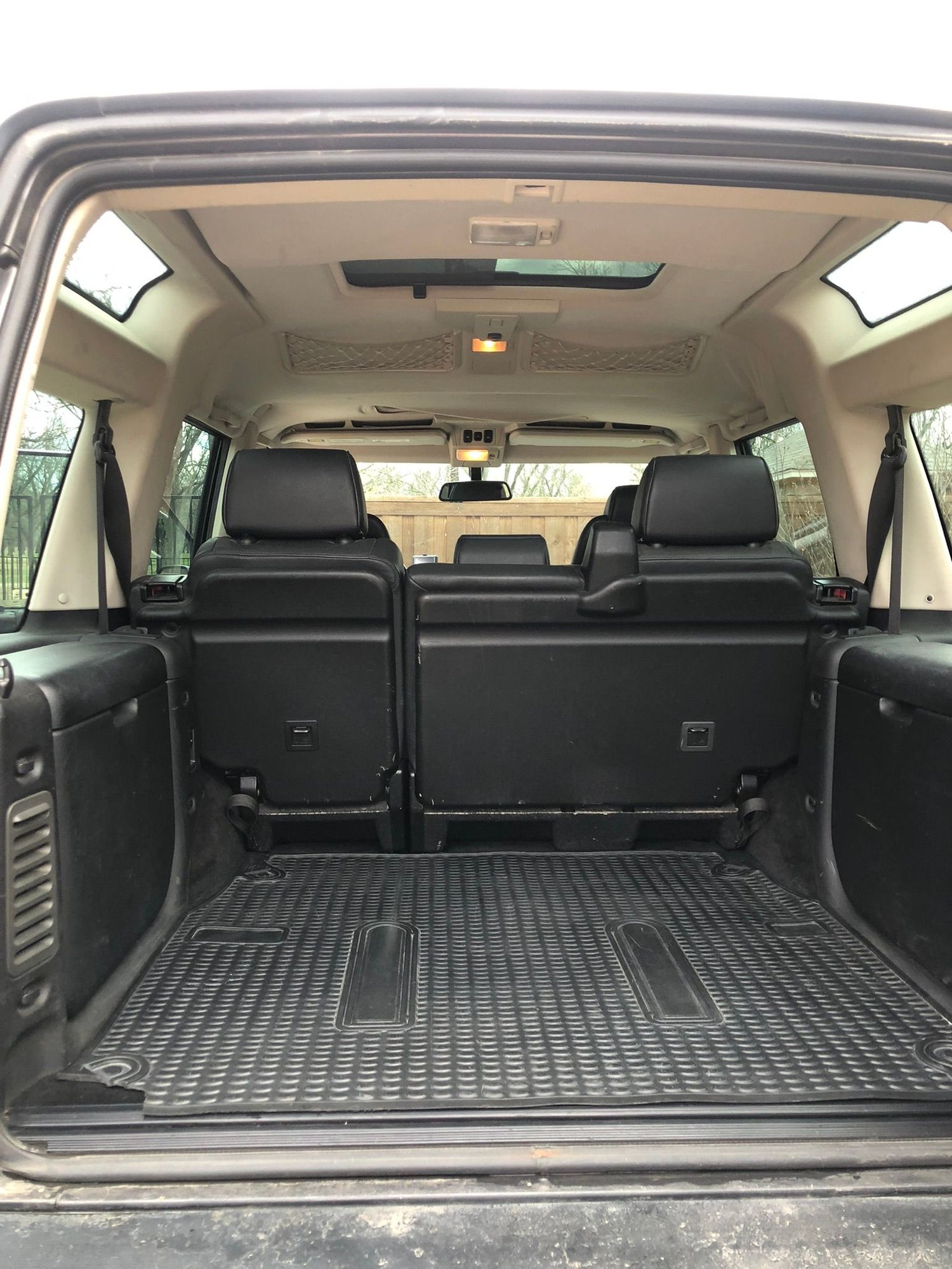 2004 Land Rover Discovery - 2004 Land Rover Discovery SE - 155k Miles - Used - VIN SALTY19404A862421 - 155,073 Miles - 8 cyl - AWD - Automatic - SUV - Gray - Granbury, TX 76049, United States