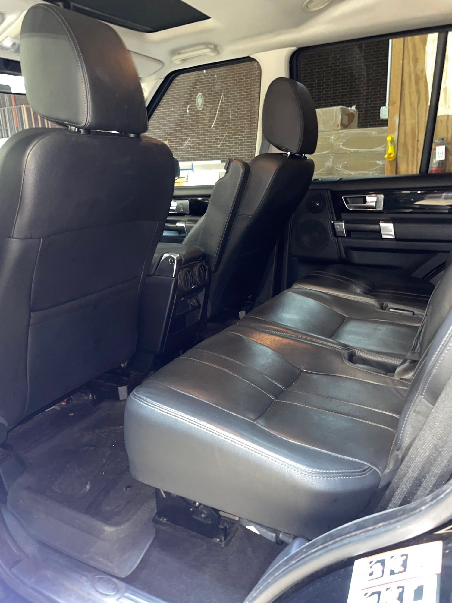 2014 Land Rover LR4 - Well Maintained 2014 LR4 HSE - 92,400 Miles - Used - VIN SALAG2V66EA729087 - 92,400 Miles - Automatic - Black - Charlotte, NC 28208, United States