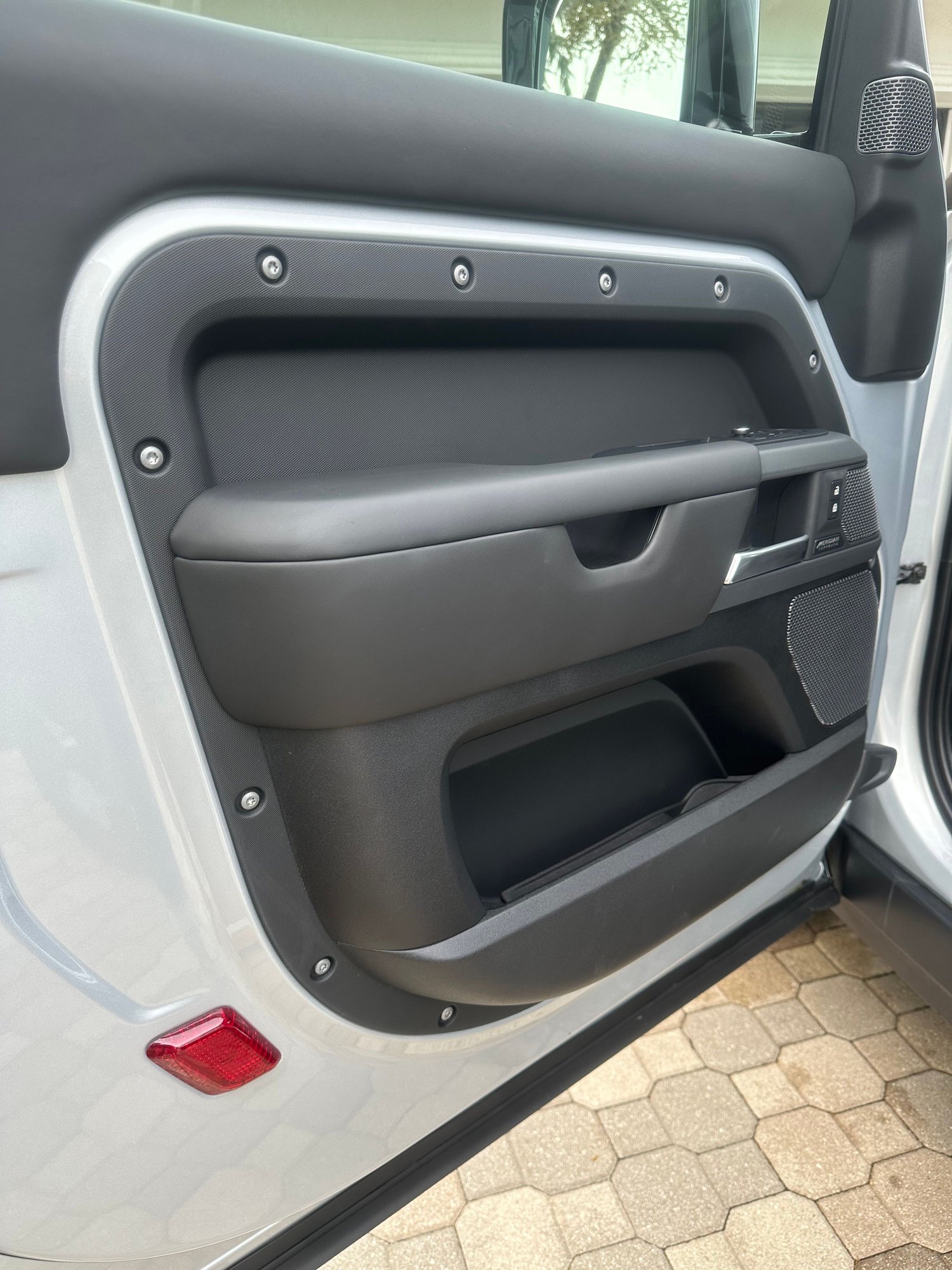 2021 Land Rover Defender - 2021 Defender 90X - Very low miles - Immaculate - Used - VIN SALEX6RU4M2052227 - 5,300 Miles - 6 cyl - SUV - Silver - Pompano Beach, FL 33062, United States