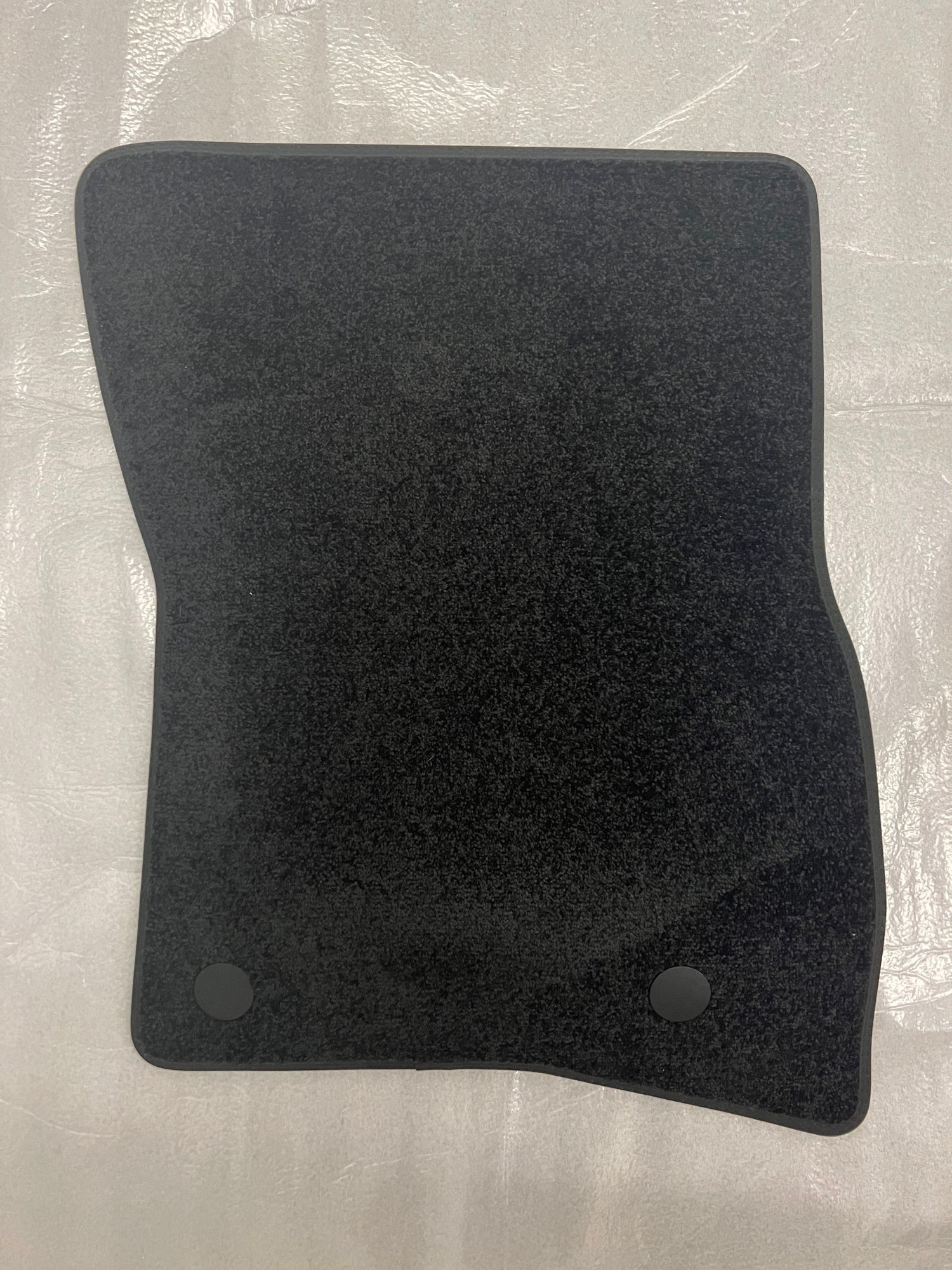 2020 Land Rover Defender - 110 Full Set Carpet Floor Mats (VCPL190104) - Accessories - $50 - Atlanta, GA 30309, United States