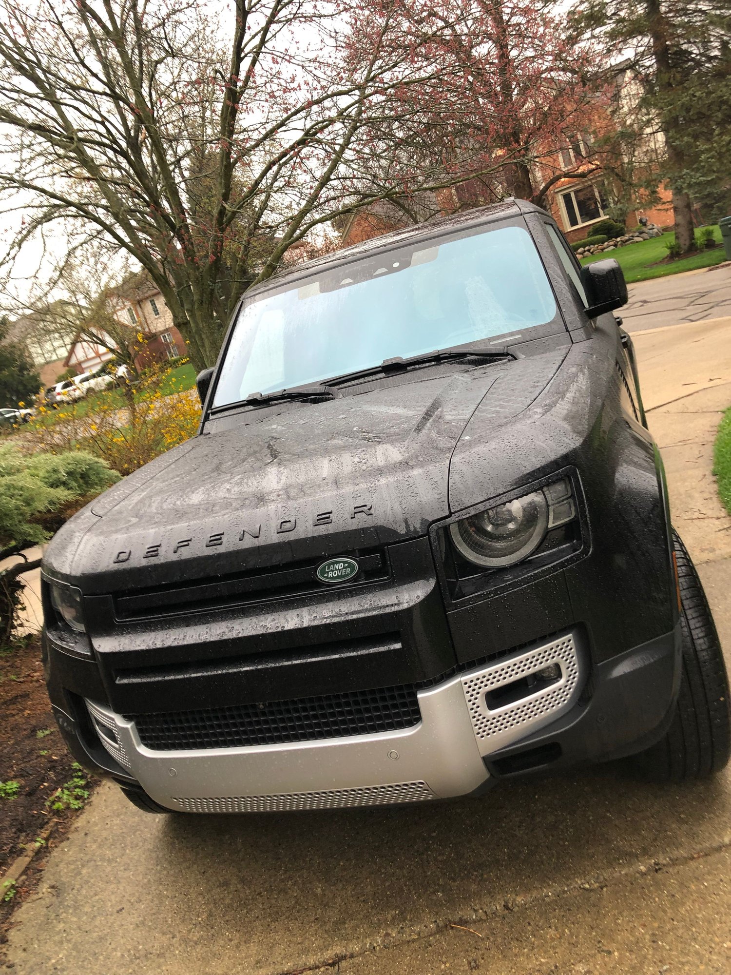 2022 Land Rover Defender - 2022 Defender S 110 4-cylinder - Used - VIN SALEJ7RX3N2100514 - 4 cyl - 4WD - Automatic - SUV - Black - Rochester Hills, MI 48309, United States