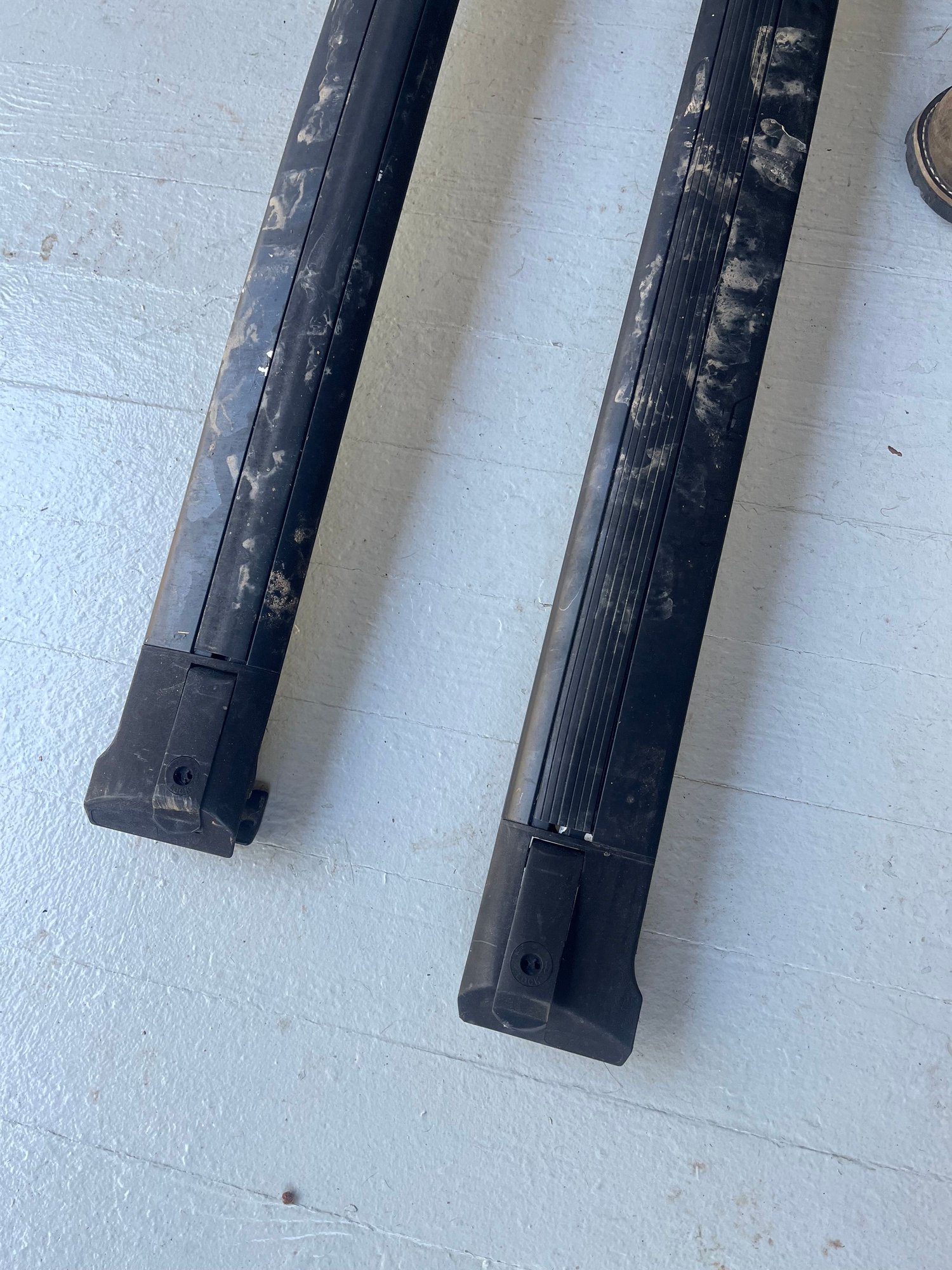 Accessories - Land Rover factory cross bars for 1999-2002 Discovery 2 - Used - 1999 to 2002 Land Rover Discovery - Charlotte, NC 28203, United States
