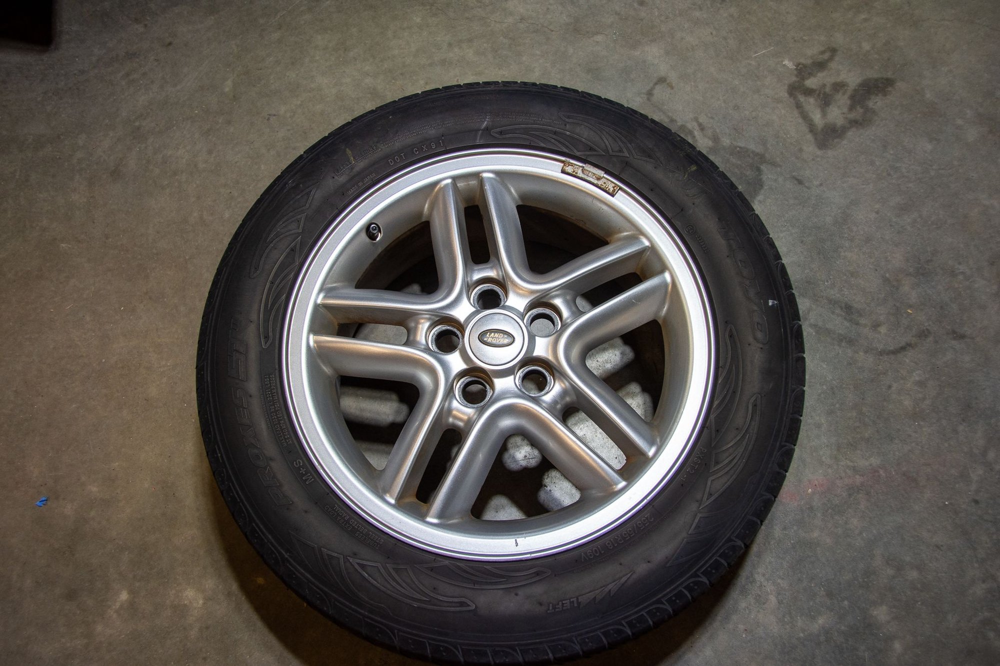 Wheels and Tires/Axles - Land Rover Discovery 2 Wheels and Tires - Used - 2002 to 2003 Land Rover Discovery - Bainbridge Island, WA 98110, United States