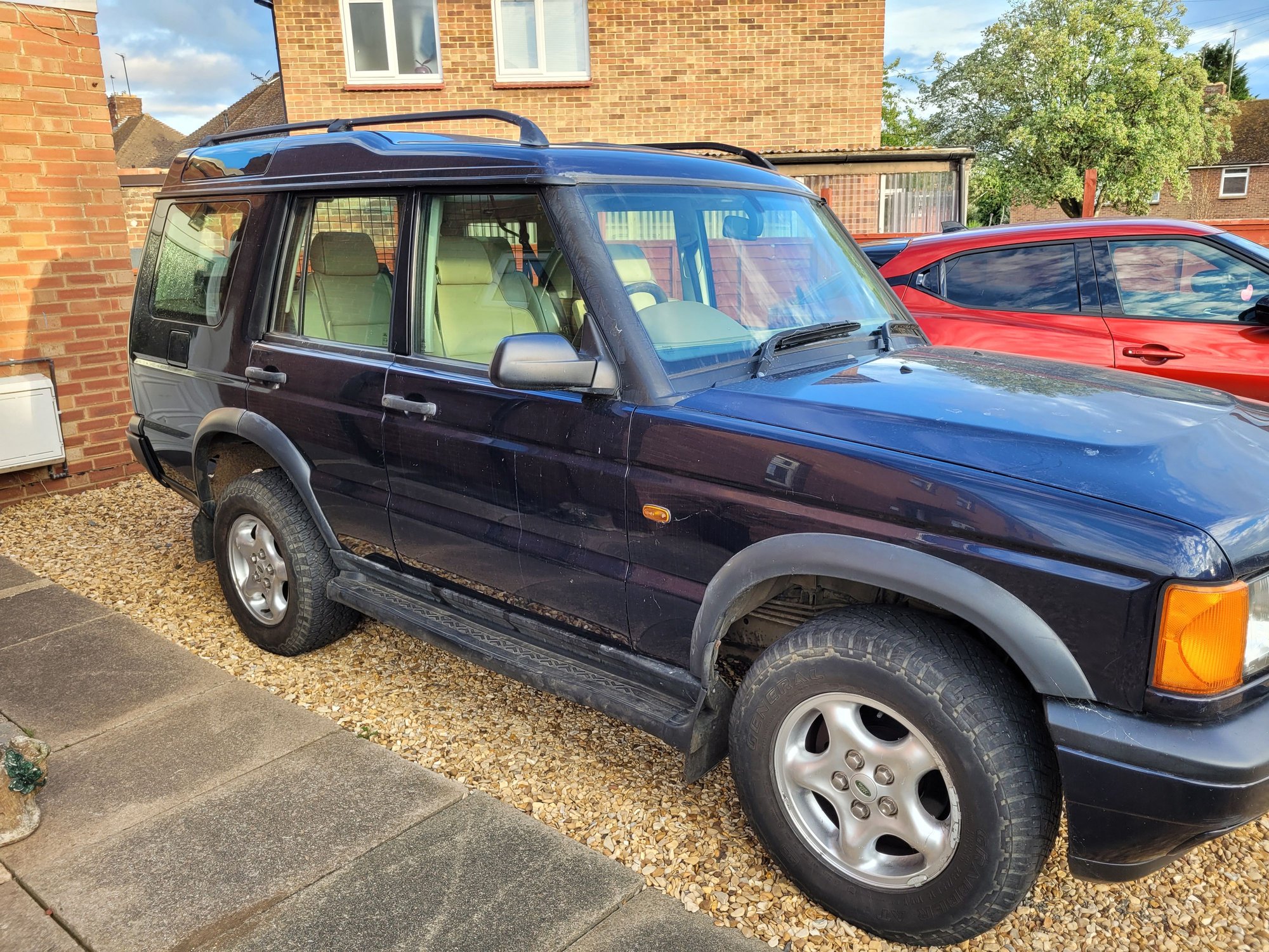 2000 Land Rover Discovery - Landrover discovery td5 auto - Used - VIN 12345678 - 169,000 Miles - 5 cyl - 4WD - Automatic - SUV - Blue - Northants NN9 6, United Kingdom