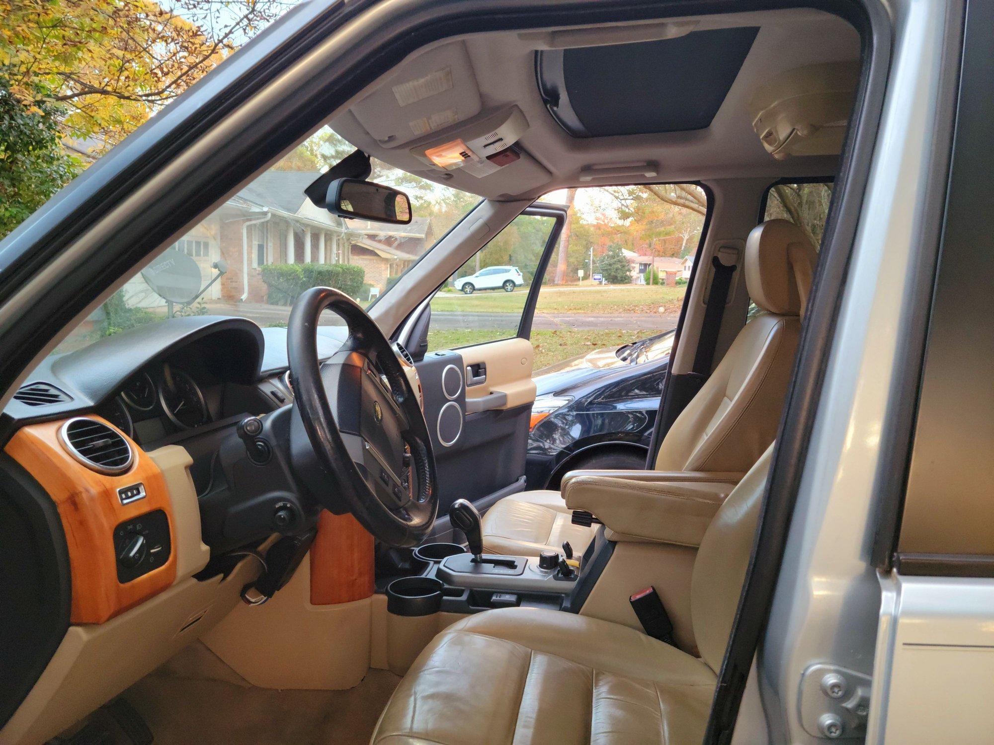 2008 Land Rover LR3 - Very well maintained 08 LR3 HSE w A bar & AT tires - Used - VIN SALAG254X8A466489 - 165,000 Miles - 8 cyl - AWD - Automatic - SUV - Gray - Atlanta, GA 30030, United States