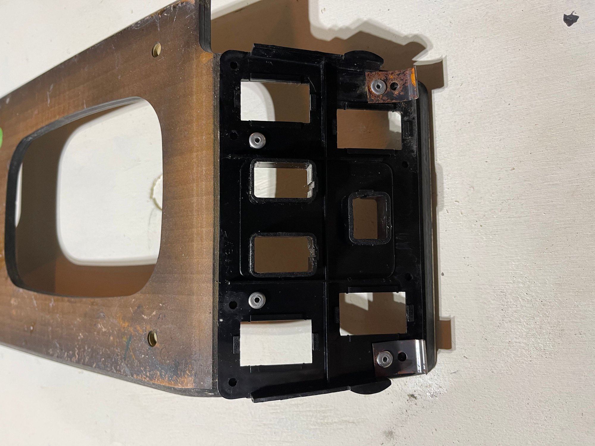 Interior/Upholstery - Wood shifter bezel trim deck switch plate - Used - 1998 to 2004 Land Rover Discovery - West Chester, OH 45069, United States