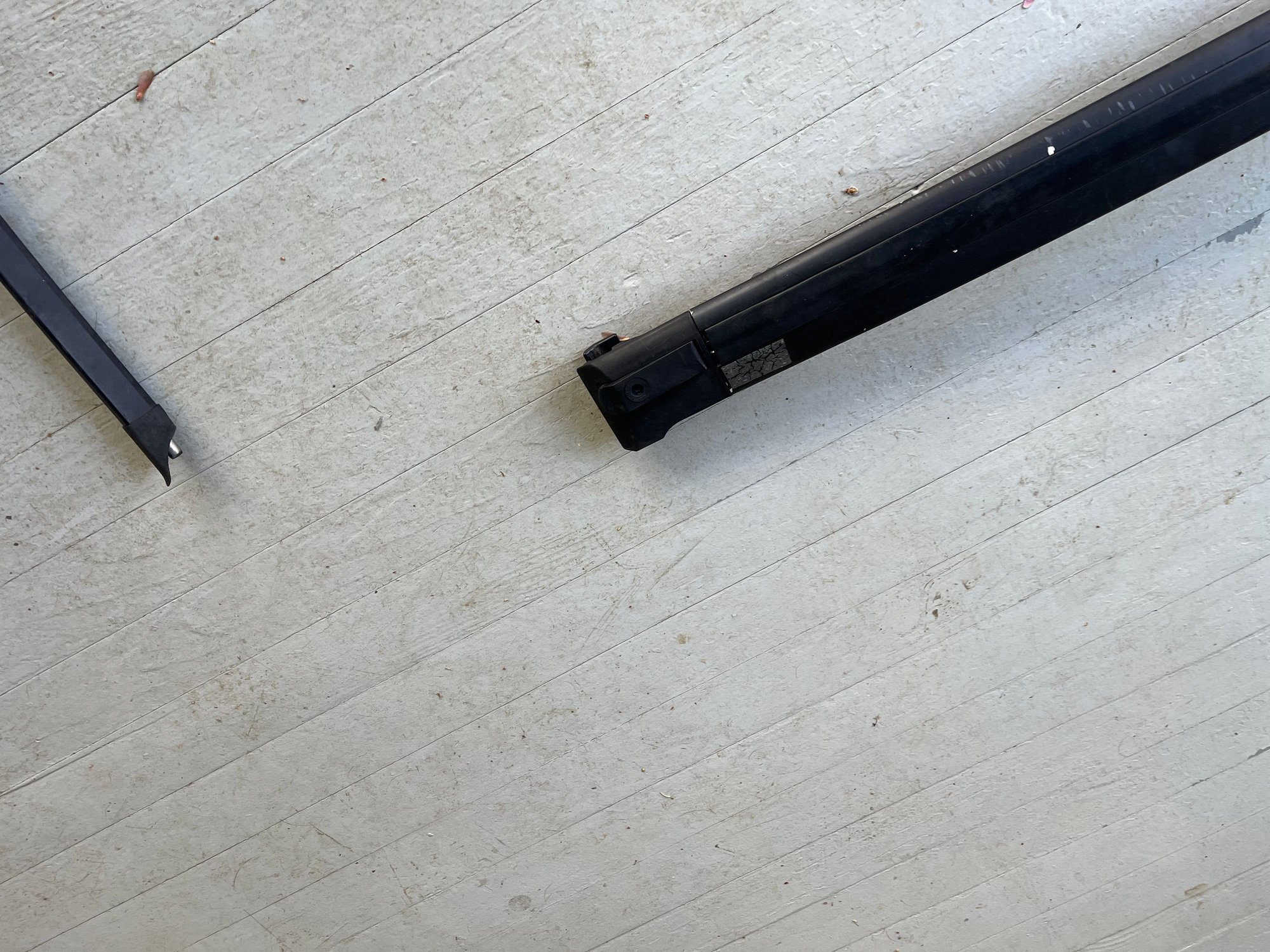 Accessories - Discovery 2 Cross Bars and Roof Rail extenters - Used - 1999 to 2003 Land Rover Discovery - Charlotte, NC 28203, United States