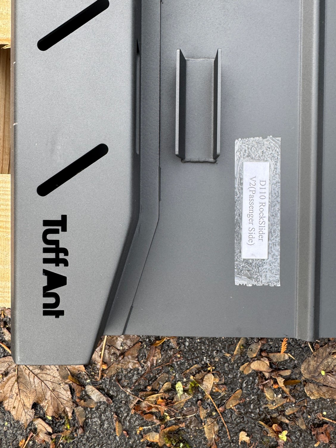 Neat little fitting goes into the jacking point. 
