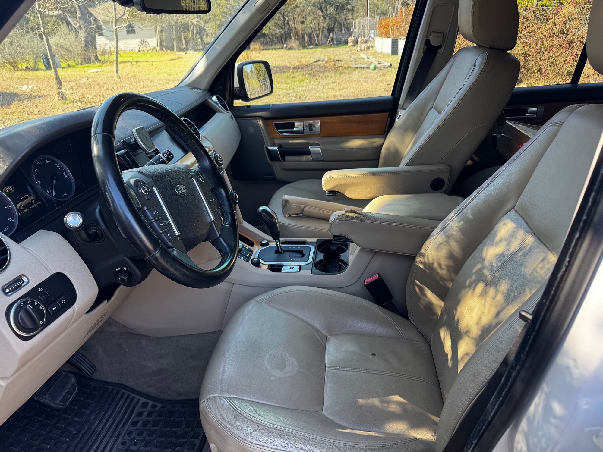 2012 Land Rover LR4 - 2012 lr4 hse - Used - VIN SALAK2D44CA620414 - 164,973 Miles - 8 cyl - AWD - Automatic - SUV - White - Salado, TX 76571, United States