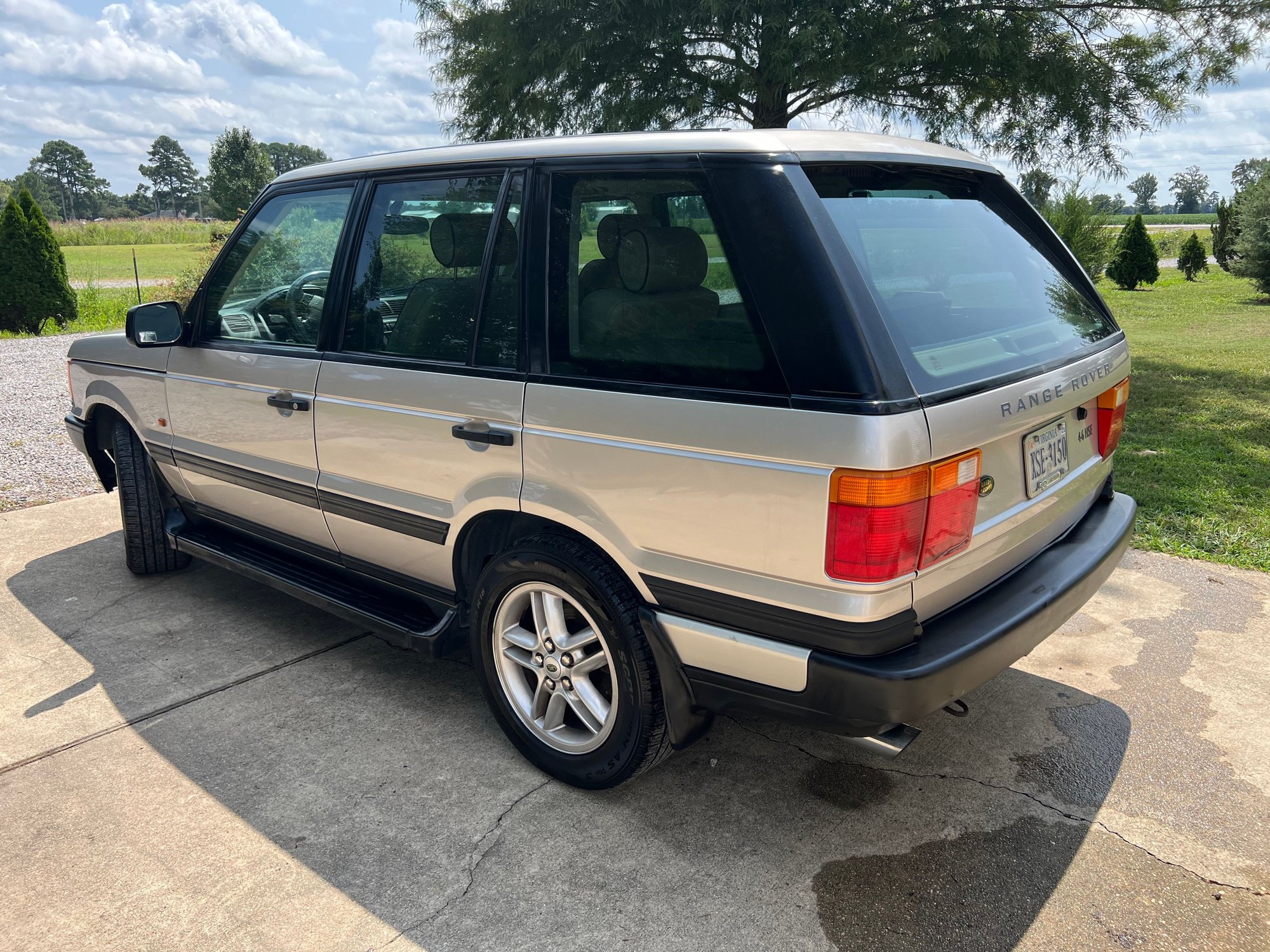1999 Land Rover Range Rover - 1999 p38 hse - Used - VIN SALPV1444XA424295 - 133,000 Miles - 8 cyl - 4WD - Automatic - SUV - Beige - Chesapeske, VA 23322, United States