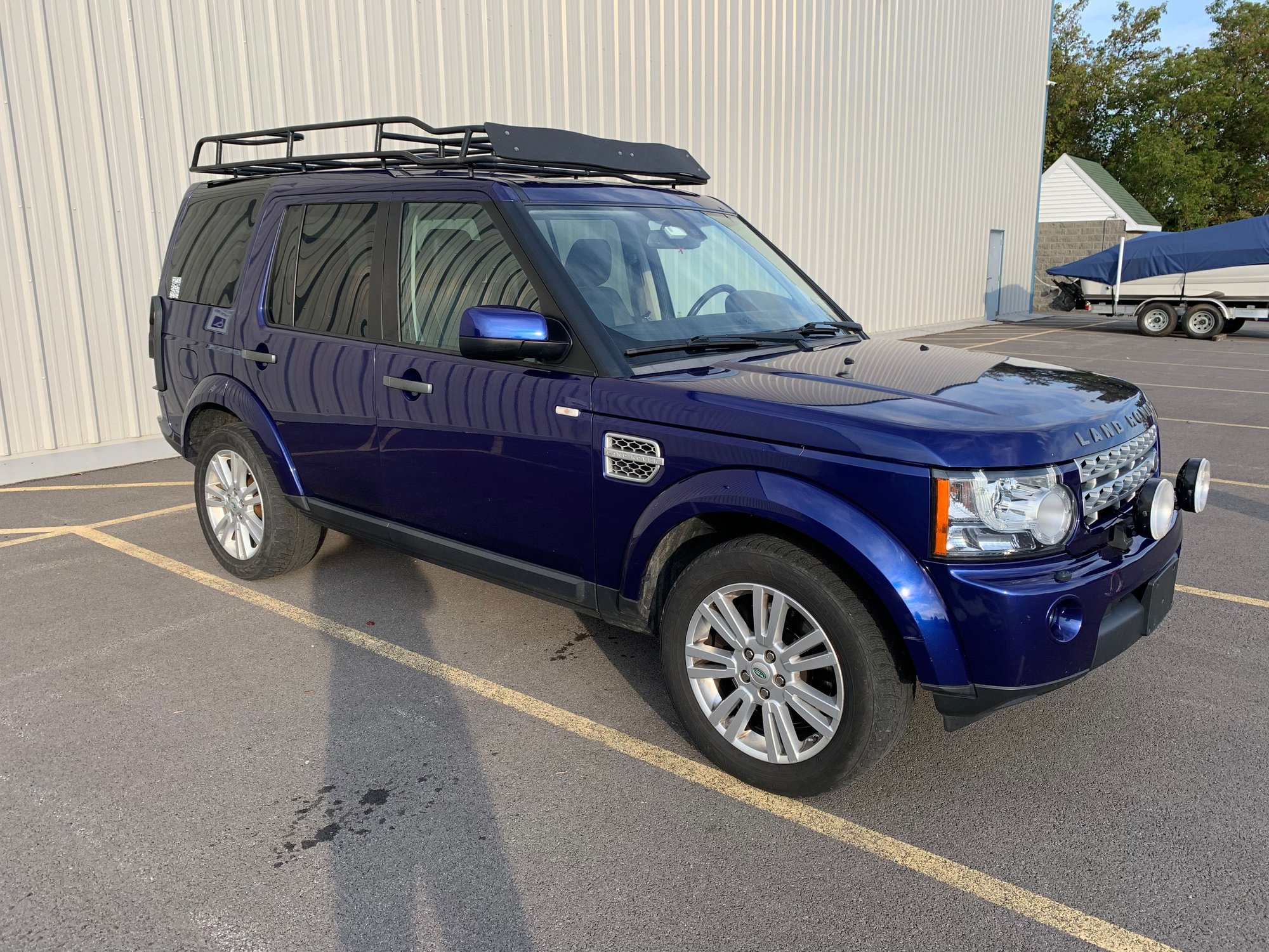 2011 Land Rover LR4 - 2011 LR4 For Sale - Used - VIN SALAG2D47BA560225 - 149,000 Miles - 8 cyl - AWD - Automatic - SUV - Blue - Utica, NY 13501, United States