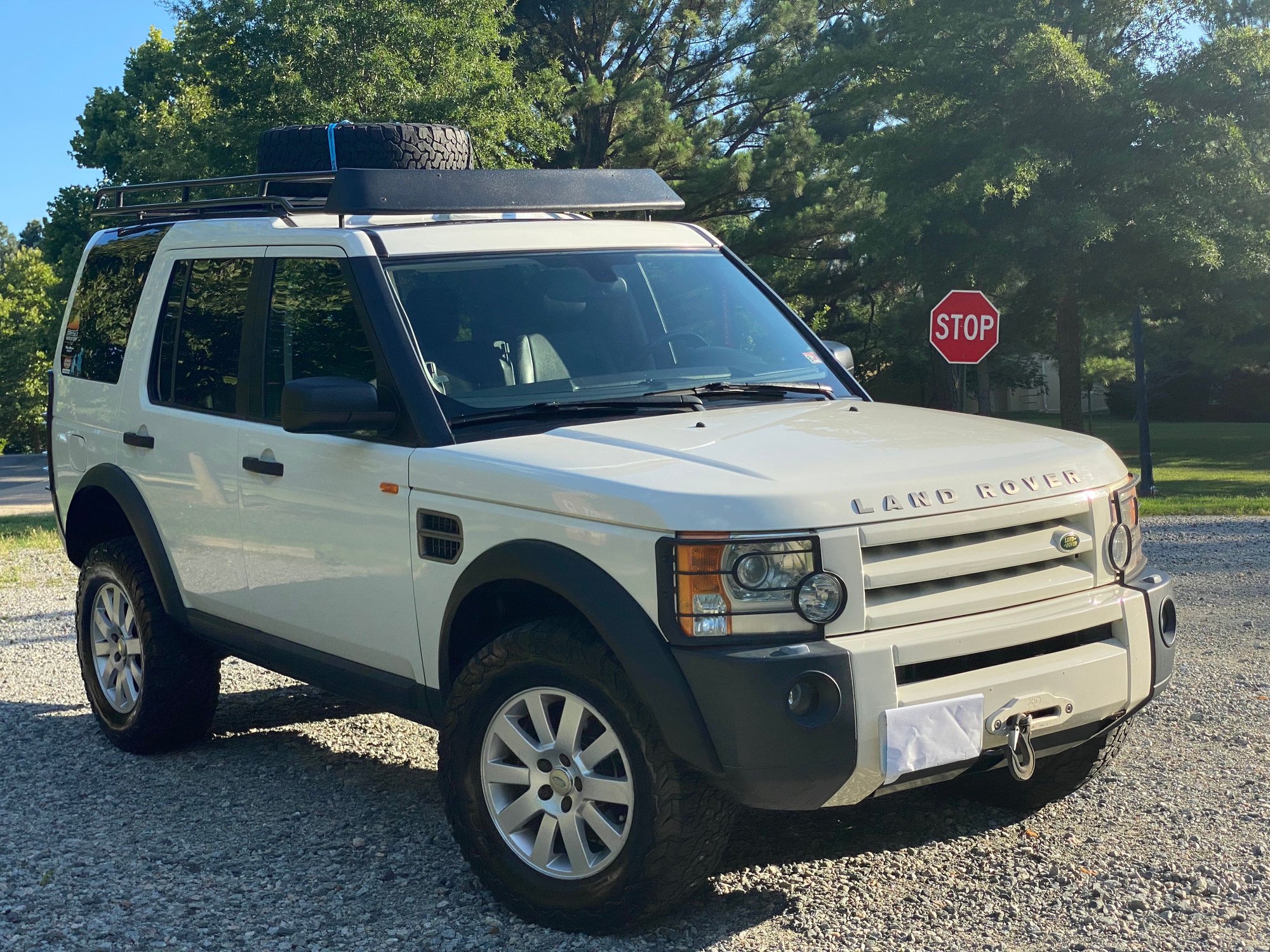 2005 Land Rover LR3 - 2005 lr3 for sale - Used - VIN SALAE24475A340500 - 185,462 Miles - 8 cyl - 4WD - Automatic - SUV - White - Richmond, VA 23229, United States