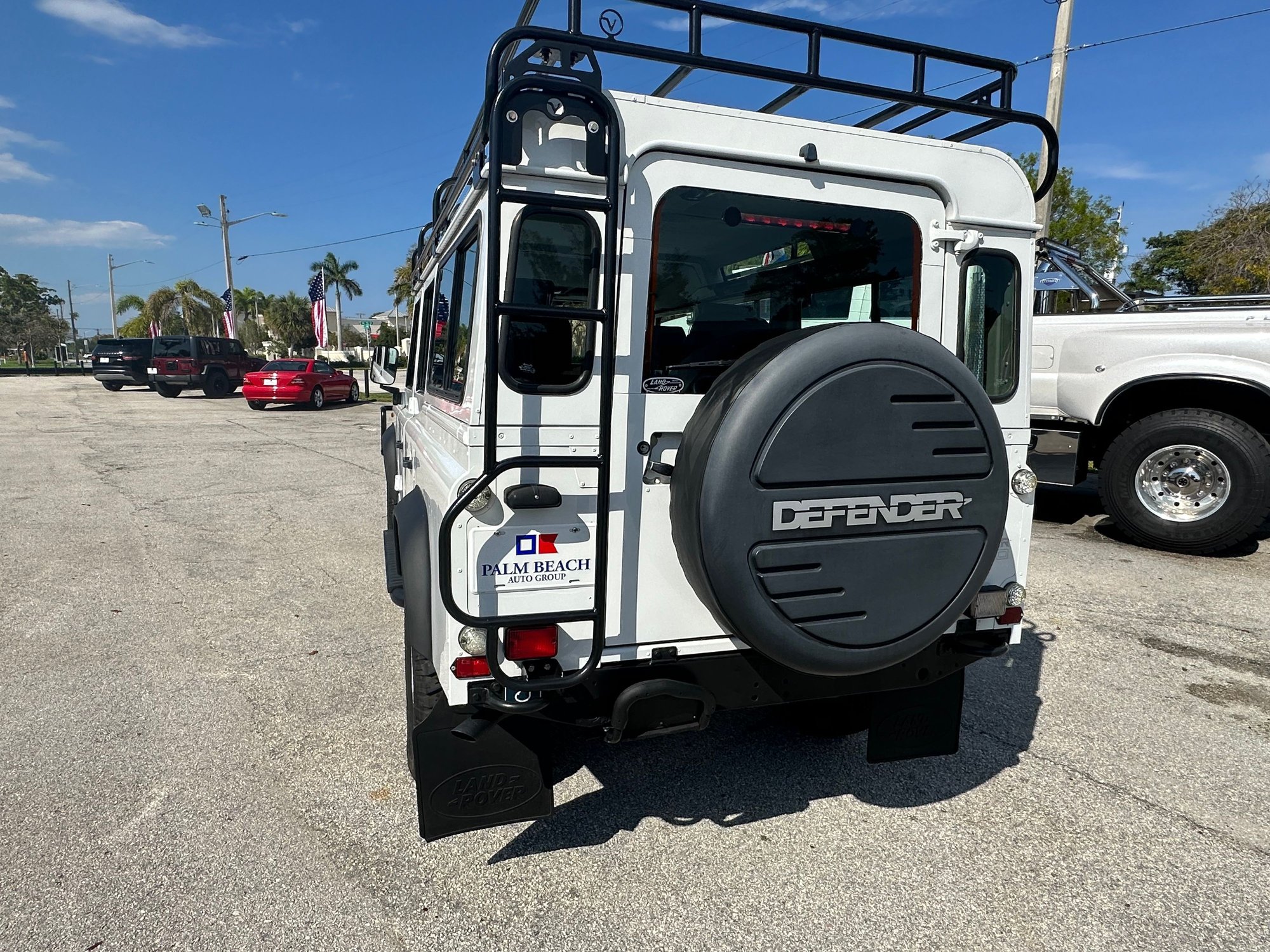 1995 Land Rover Defender 90 - 1995 land rover defender 110 - Used - VIN SALLDHM68MA968960 - 151,788 Miles - 4 cyl - 4WD - Manual - Wagon - White - Delray Beach, FL 33483, United States