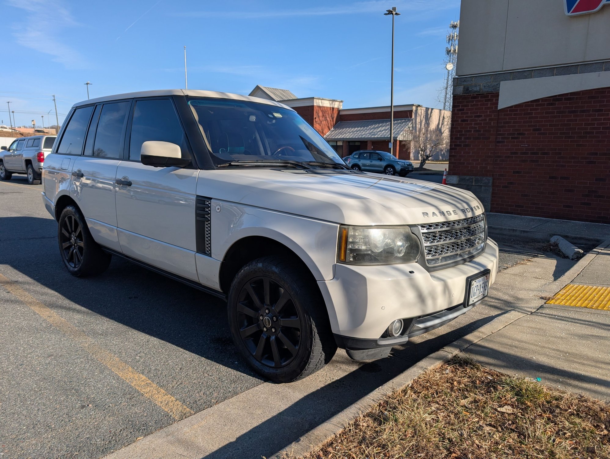 2010 Land Rover Range Rover - 2010 Range Rover 5.0SC (L322) - Engine Replaced & Timing Chains Done - Used - VIN SALMF1E48AA312654 - 202,932 Miles - 8 cyl - 4WD - Automatic - SUV - White - Crozet, VA 22932, United States