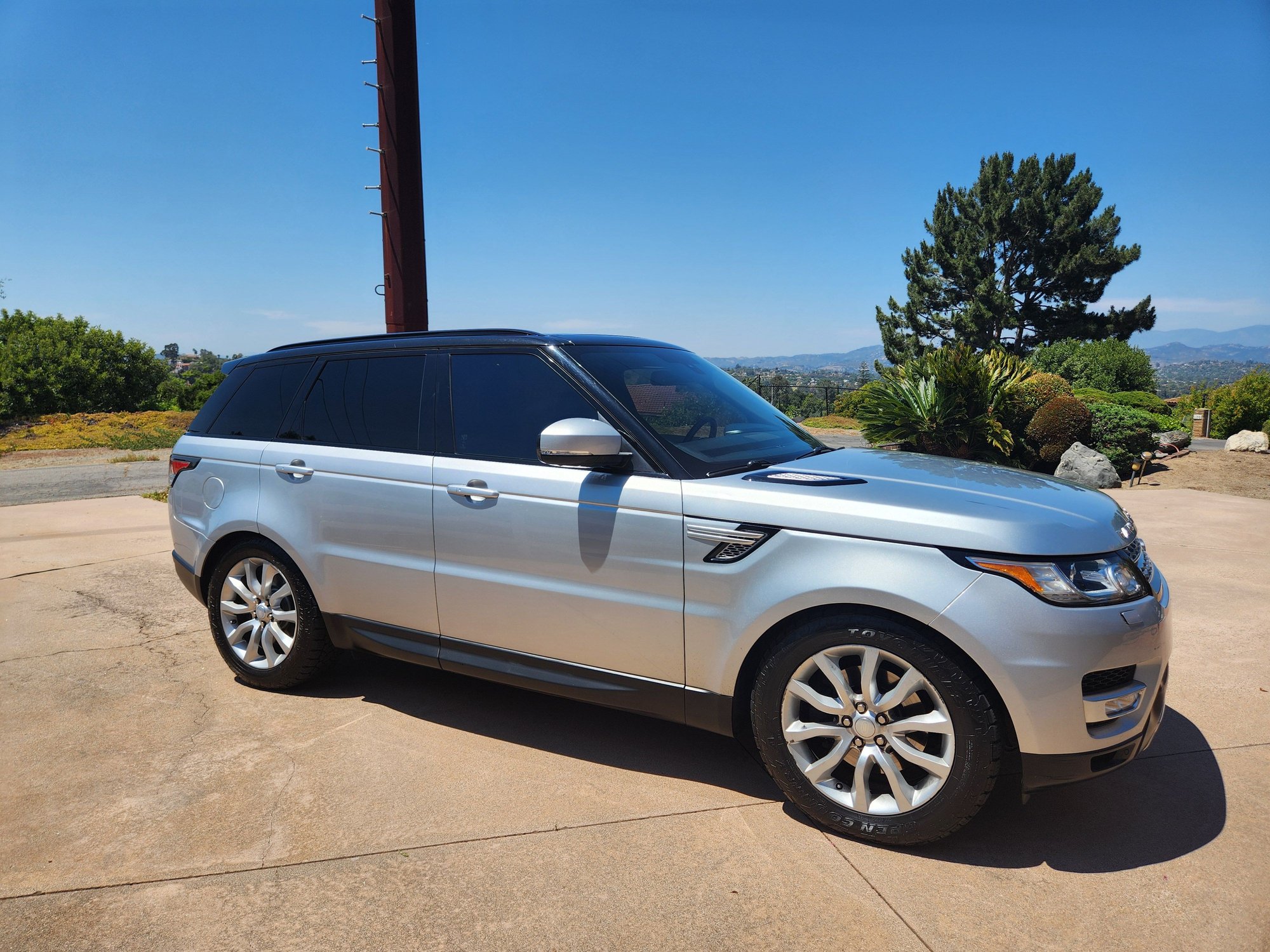 2016 Land Rover Range Rover Sport - 2016 Range Rover Sport Diesel – Clean Title – Great for Parts – Bad Engine - Escondido, CA 92029, United States