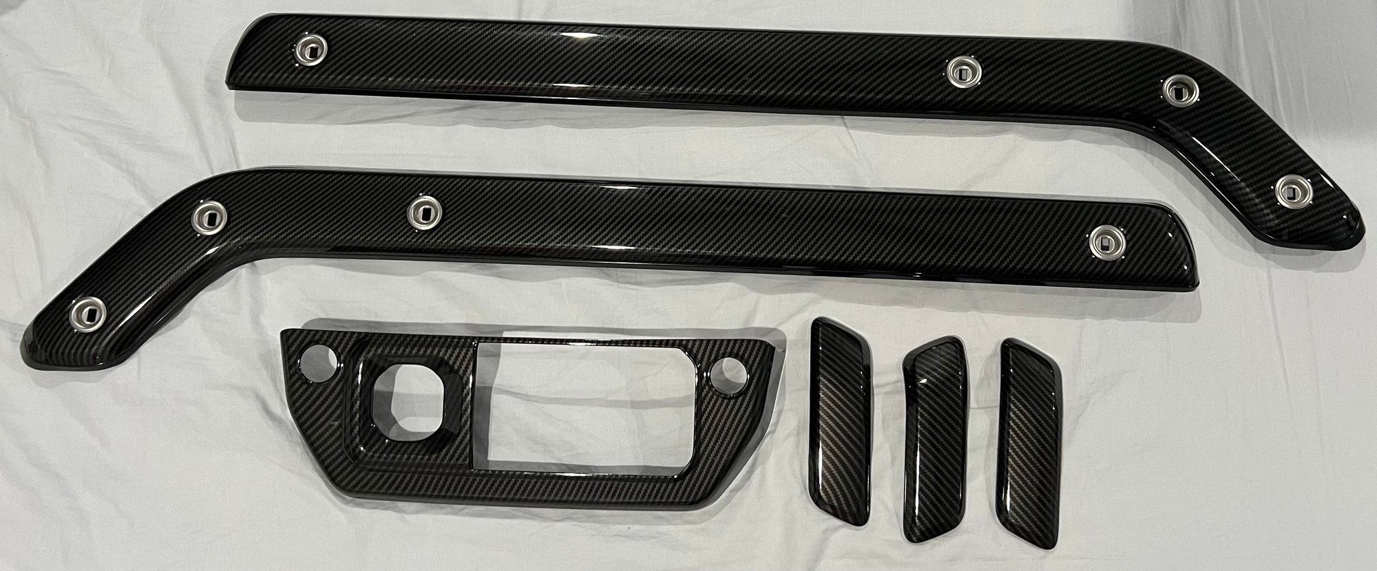 Wheels and Tires/Axles - Land Rover Defender Factory OEM 22" set 5 Gloss Wheels, Tires, carbon fiber interior - New - 2020 to 2024 Land Rover Defender 110 - Boca Raton, FL 33496, United States