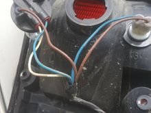 No signs of corrosion or damaged wiring
