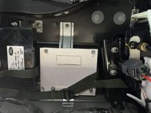 Platform for the extra battery