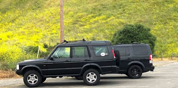 2000 Discovery II with OME 2inch lift, Hankook DynaPro MT 245/75R16, Terra Firma Bumpers, Terra Firma Rock Sliders, Terra Firma and        2013 LR4 with Black on Black Package