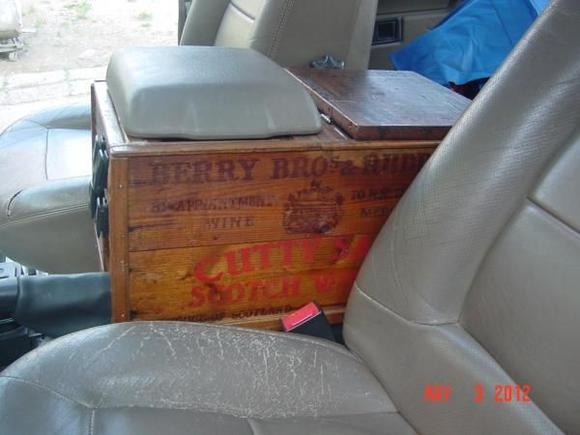 Driver's side showing BERRY BROTHERS LIMITED
CUTTY SARK, The ROYAL CROWN and some other verbage about HER MAJESTY THE QUEEN.