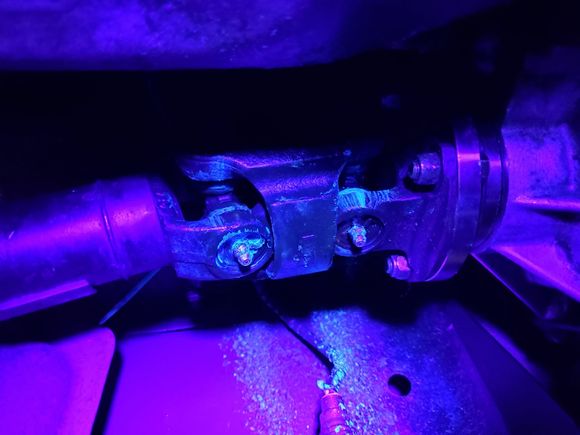 Black light on front driveshaft...gotta a bit of spatter!