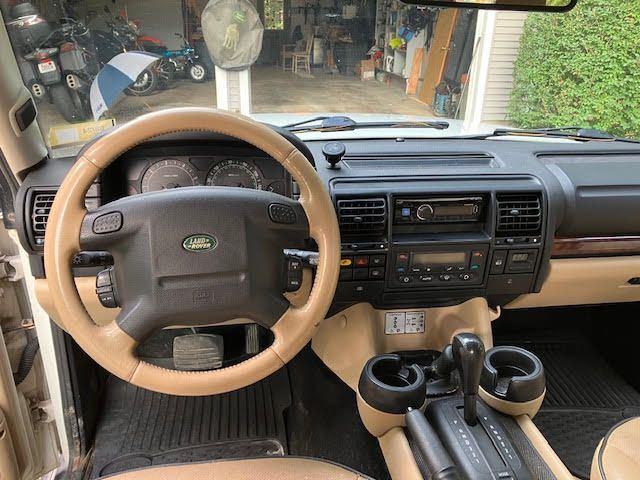 2004 Land Rover Discovery - 2004 Land  Rover Discovery SE Trail - Used - VIN SALTY19464A850175 - 169,500 Miles - 8 cyl - 4WD - Automatic - SUV - White - Easthampton, MA 01027, United States
