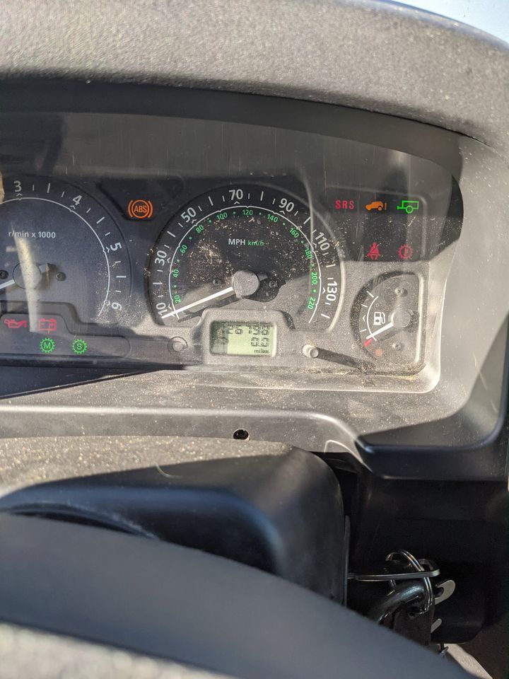 2003 Land Rover Discovery - 2003 Land Rover Discovery 2 HSE - $2000 OBO - Used - VIN SALTR16423A773160 - 8 cyl - AWD - Automatic - Silver - Eugene, OR 97401, United States