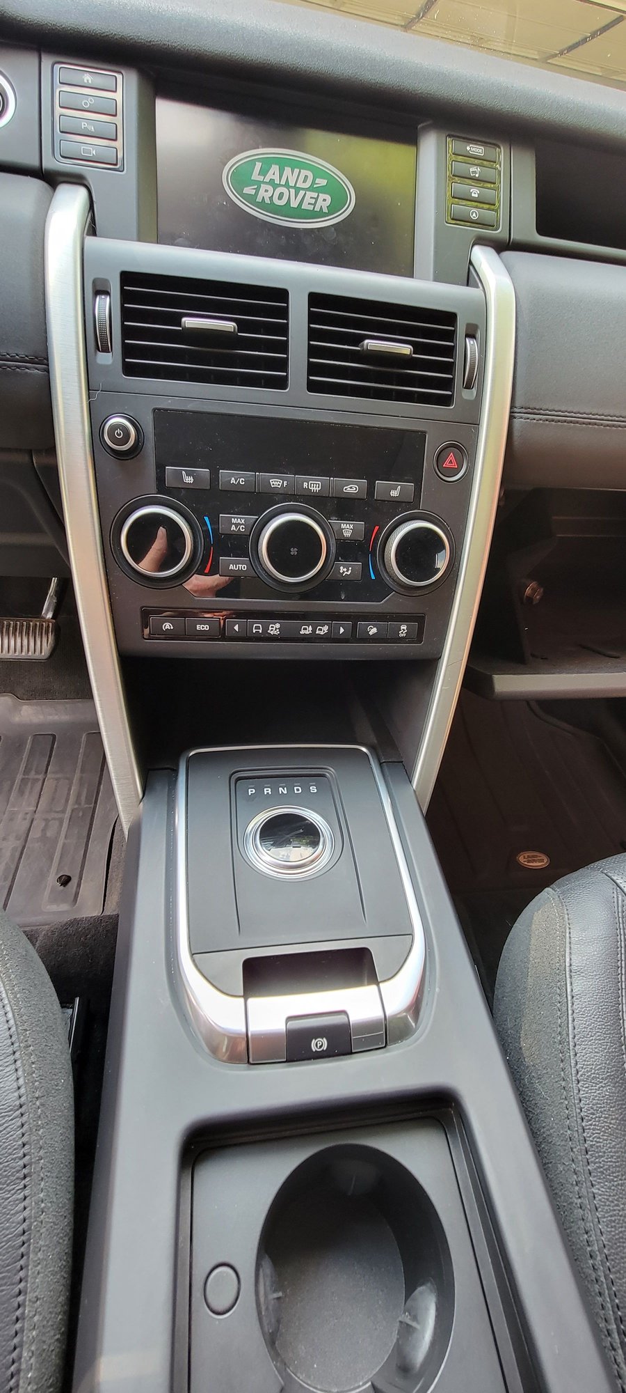 2017 Land Rover Discovery Sport - 2017 Land Rover Discovery Sport HSE - Used - VIN SALCR2BGXHH715446 - 38,574 Miles - 4 cyl - AWD - Automatic - SUV - White - Ann Arbor, MI 48108, United States