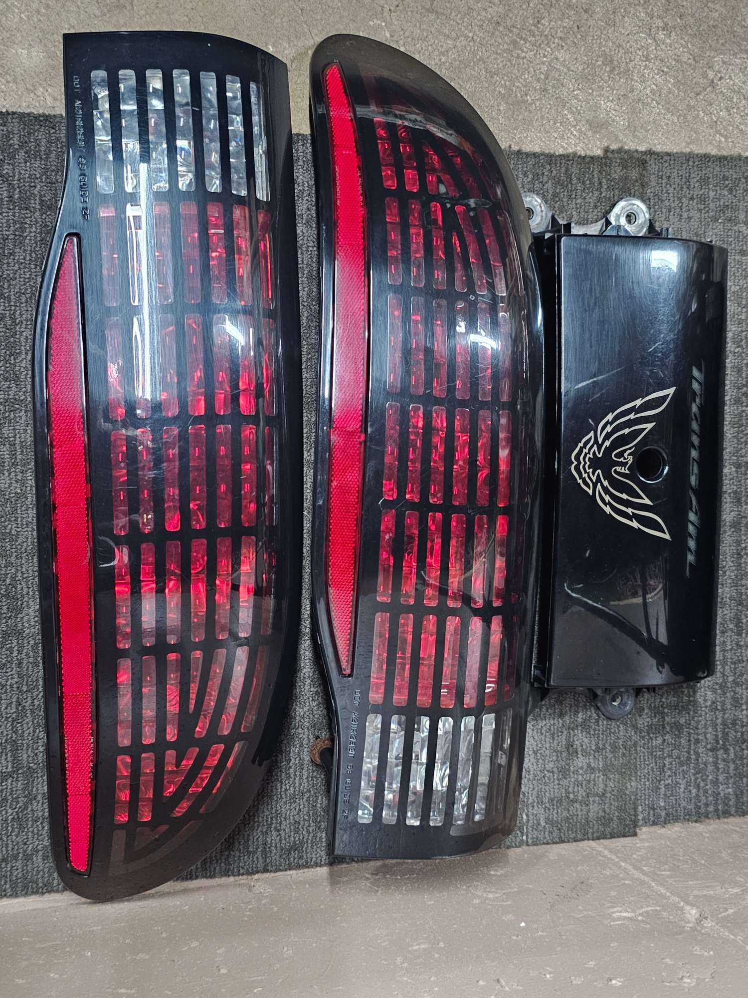 Exterior Body Parts - 93-97 pontisc firebird trans am grid style tail lights with filler - Used - Schaumburg, IL 60193, United States