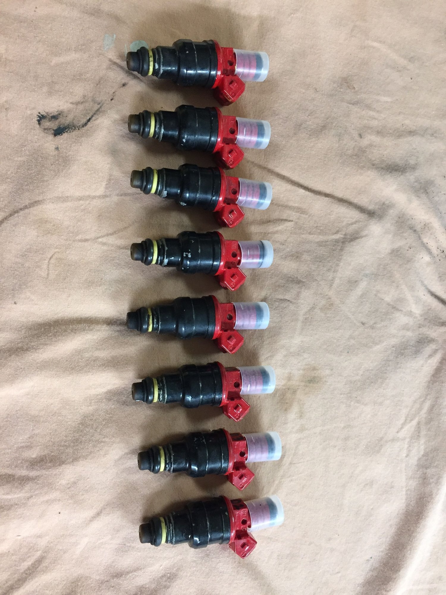 Bosch 30lb injectors for LS1, LS6 LS1TECH Camaro and Firebird