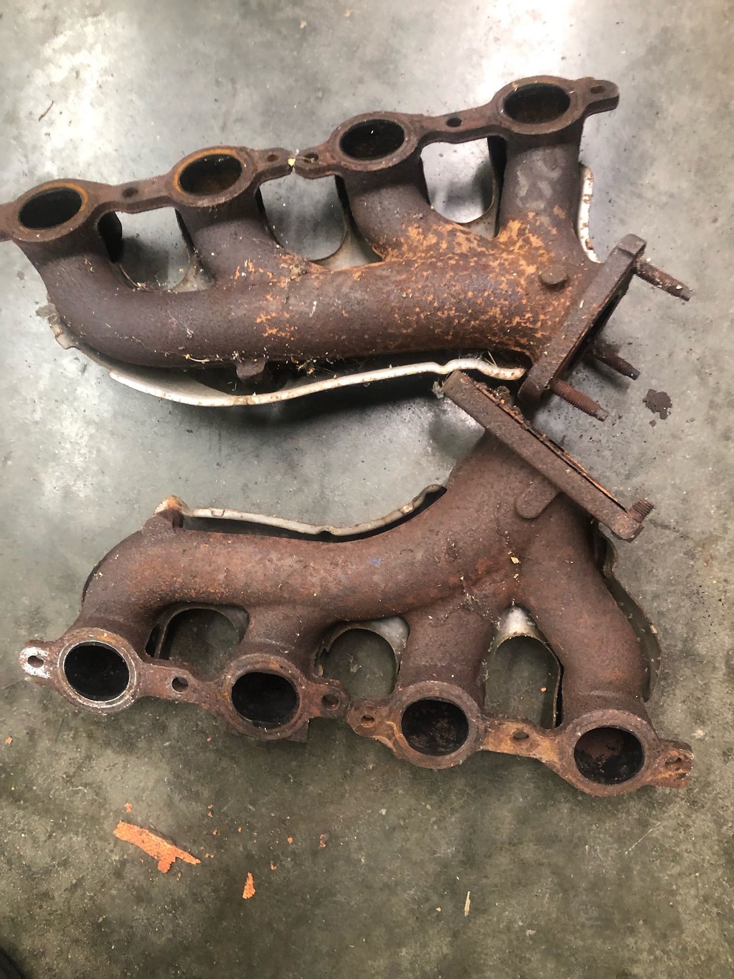 Engine - Exhaust - Exhaust manifolds from 2002 Trans Am - Used - 0  All Models - Hamilton, OH 45013, United States
