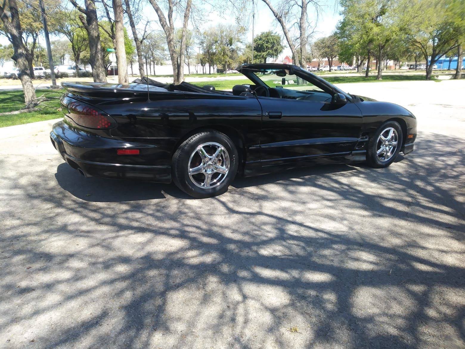 2002 Pontiac Firebird - 2002 Firebird Convertible - Used - VIN 2G2FS32K522105868 - 115,000 Miles - 6 cyl - 2WD - Automatic - Convertible - Black - Dallas, TX 75223, United States