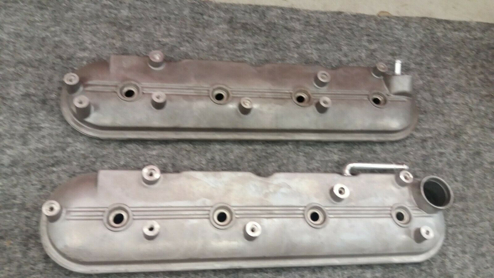 Engine - Internals - Valve Covers (later type) CLEAN. Will work with LS3 or earlier LS1 etc... - Used - Winter Park, FL 32792, United States