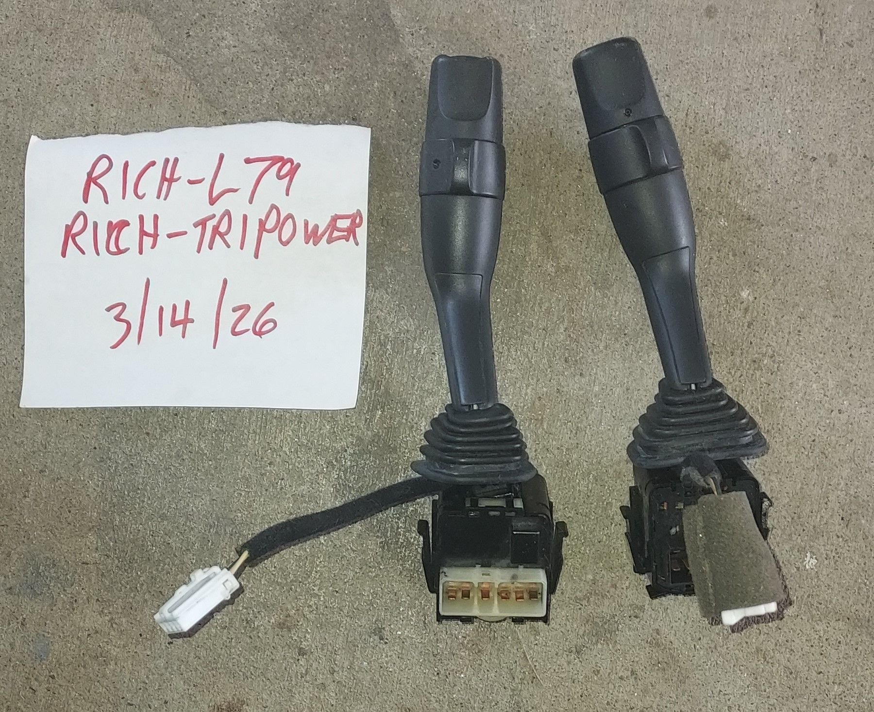 Interior/Upholstery - 2006 GTO steering column parts, blue stitch manual shift boot - Used - 2004 to 2006 Pontiac GTO - Waverly, NE 68462, United States