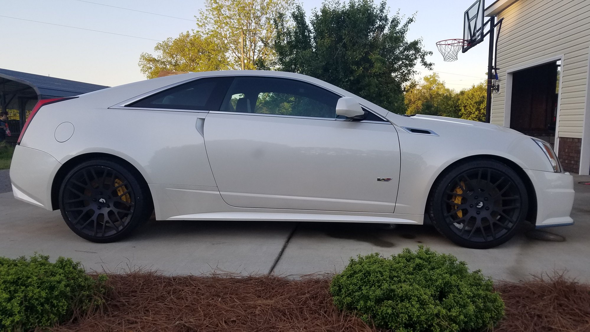 2012 Cadillac CTS-V - 2012 CTS-V Coupe - Used - VIN 1G6DV1EP8C0131988 - 145,427 Miles - 8 cyl - 2WD - Automatic - Coupe - White - Lumberton, NC 28358, United States