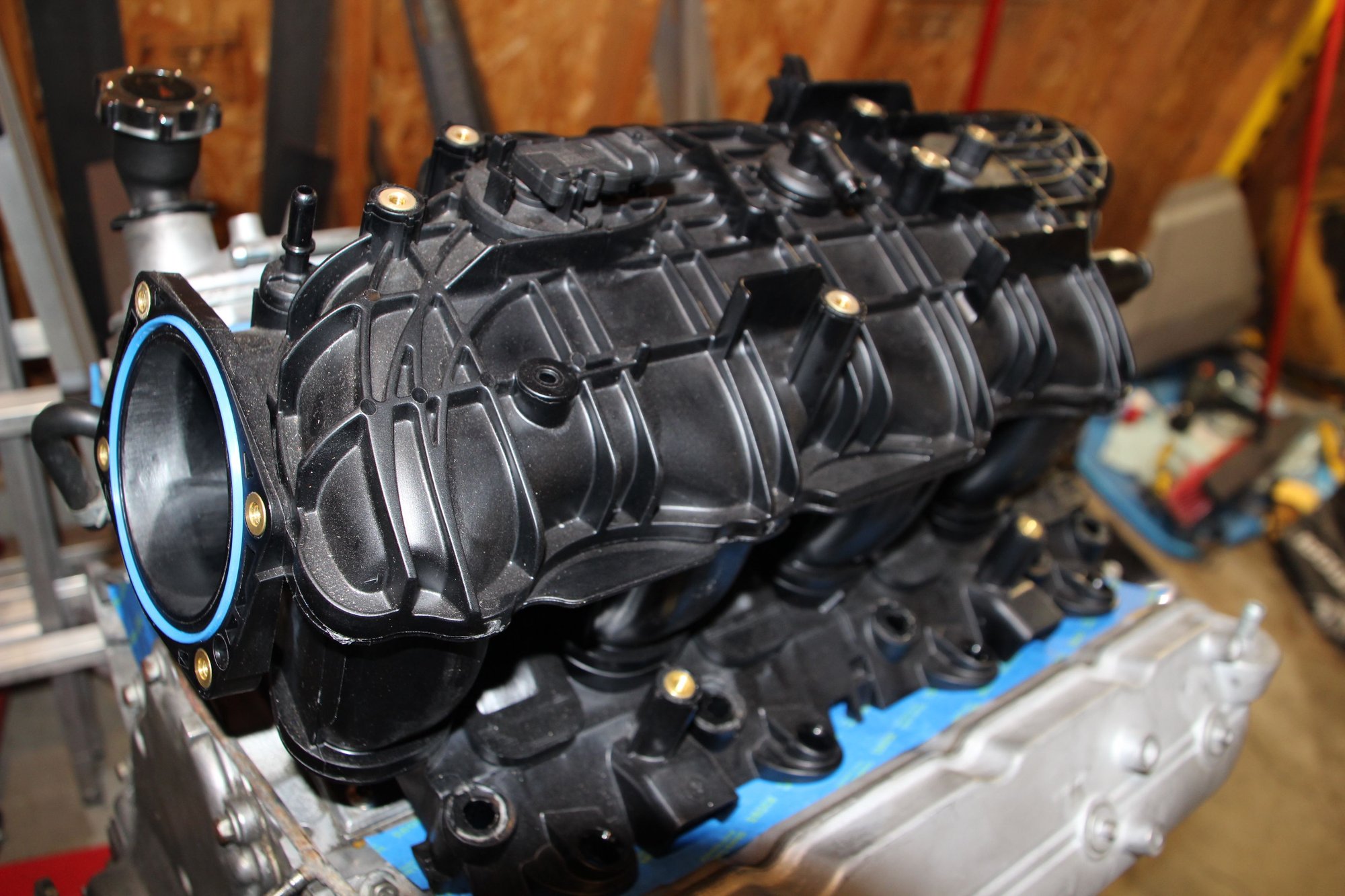 NEW outofbox Trailblazer SS Intake Mani, with bolts and new intake