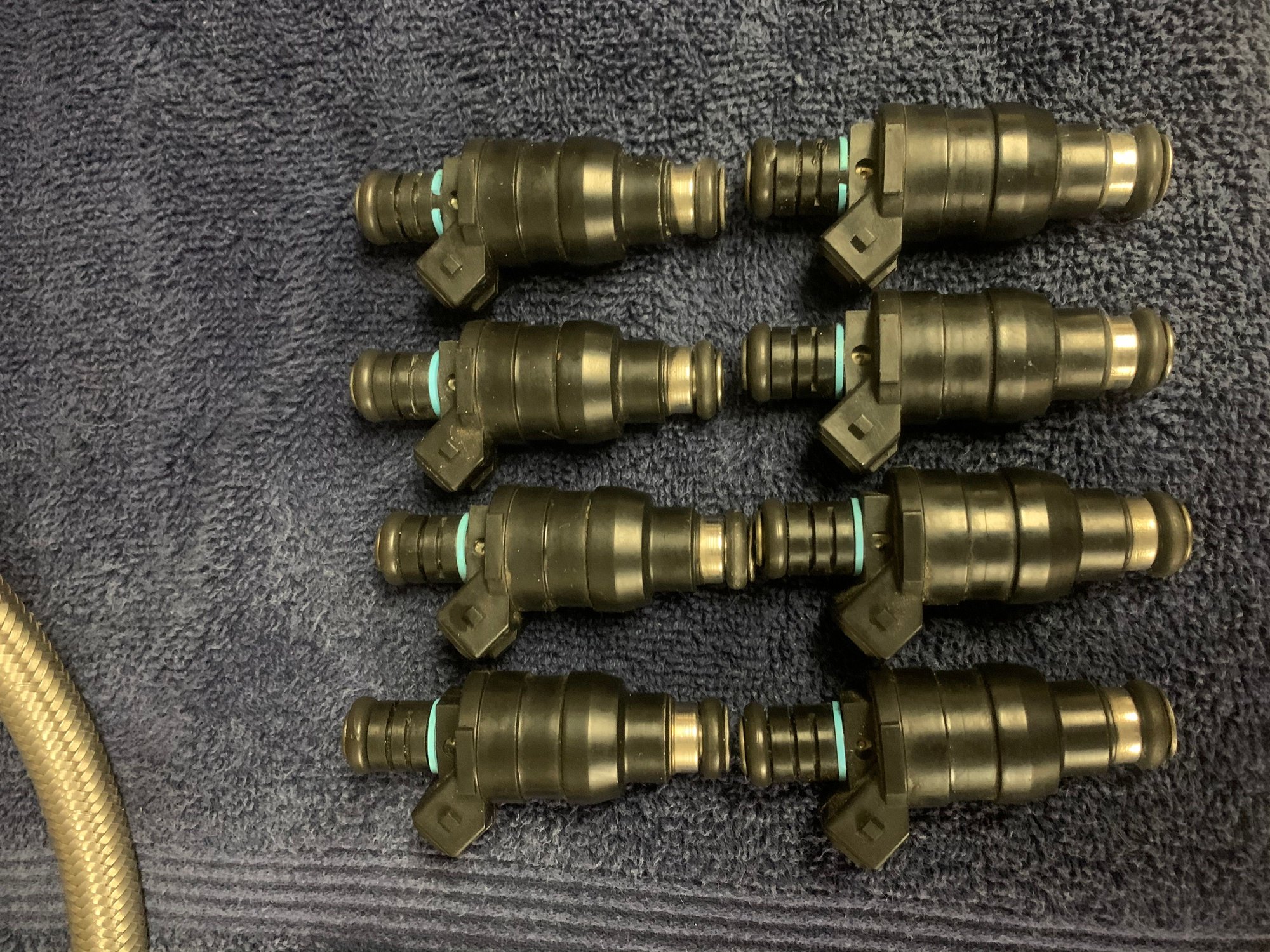  - Edelbrock Vic jr, fuel rails, 90mm throttle body, racetronix 42lb injectors - Jacksonville, FL 32224, United States