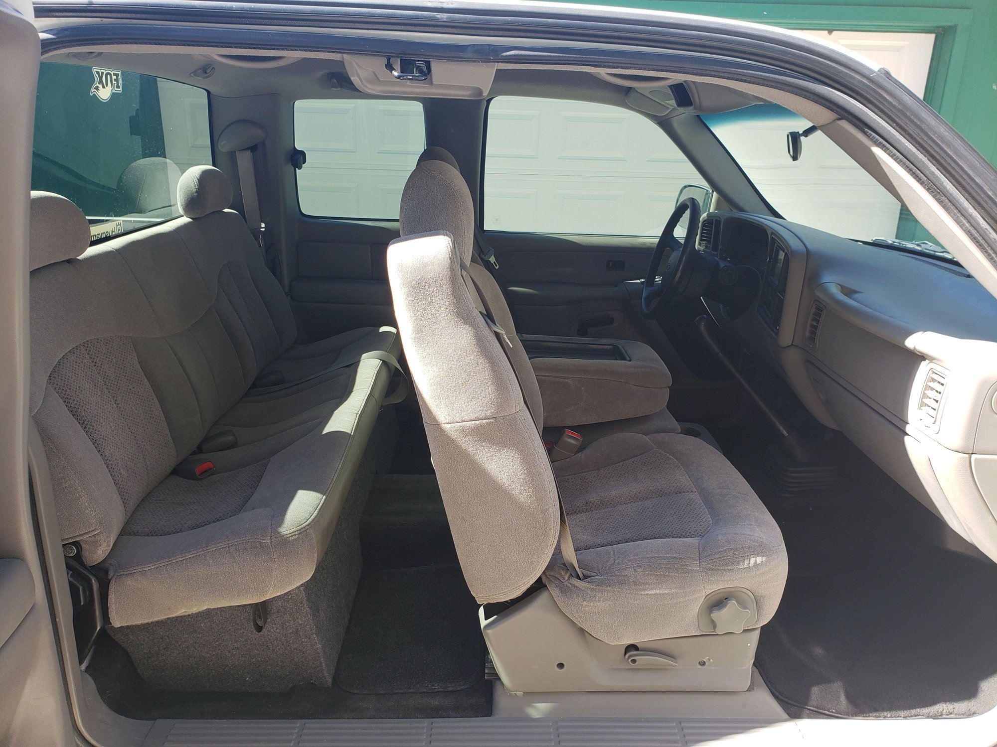 2000 Chevrolet Silverado 1500 - 2000 Chevrolet Silverado 1500 Short Bed, 5.3L with a 5 speed manual transmission - Used - VIN 2gcec19w2y1242248 - 143,000 Miles - 8 cyl - 2WD - Manual - Truck - Silver - Melbourne, FL 32934, United States