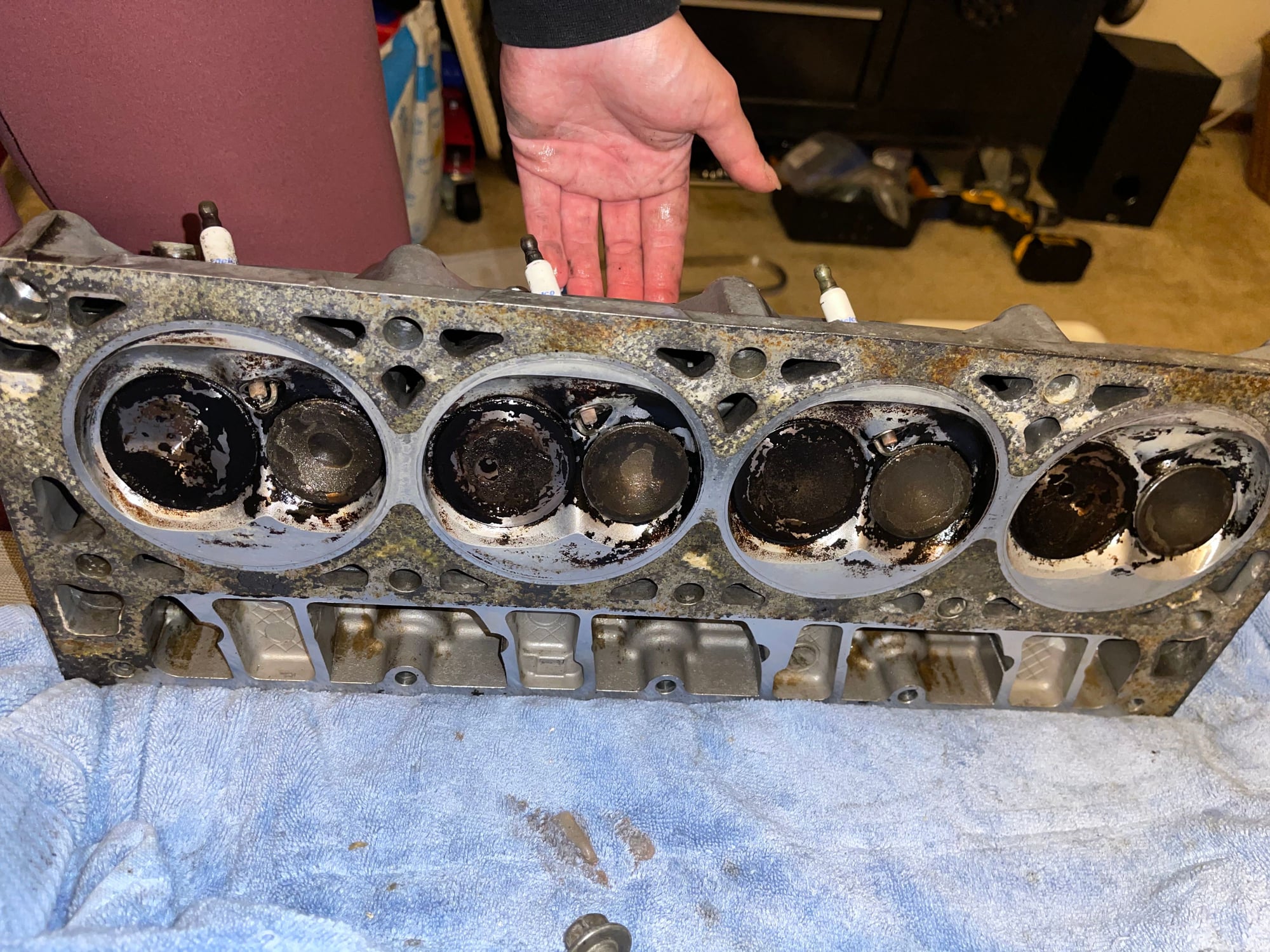 Engine - Complete - 5.7 LS1/LS6 motor, with ported heads - Used - 0  All Models - Waukesha, WI 53188, United States