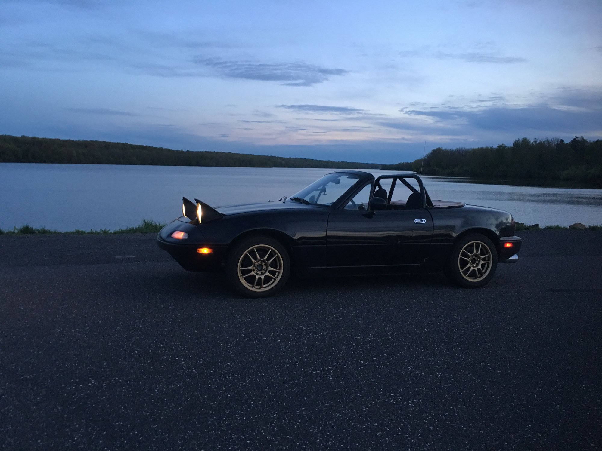 1995 Mazda Miata - 1995 Mazda Miata ls1 4l60e swapped - Used - VIN Jm1na3538s0605829 - 40 Miles - 8 cyl - 2WD - Automatic - Convertible - Black - Quakertown, PA 18951, United States