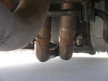 Dual 2.5&quot; exhaust tubes going over the axle