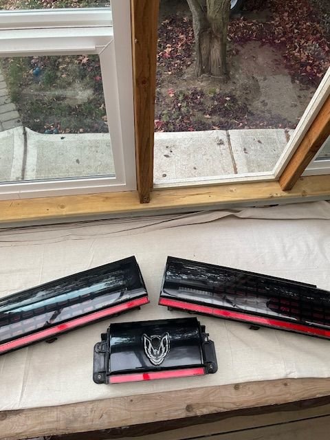 Lights - 1988 GTA Taillights 3-piece set - Used - 1983 to 1990 Pontiac Firebird - Oak Harbor, WA 98277, United States