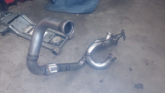 Got the cross over pipe all welded up, waste gate installed and turbo brace made too Today!